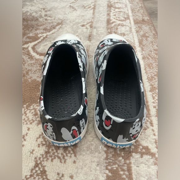 Native Disney Mickey Mouse - Picture 3 of 5